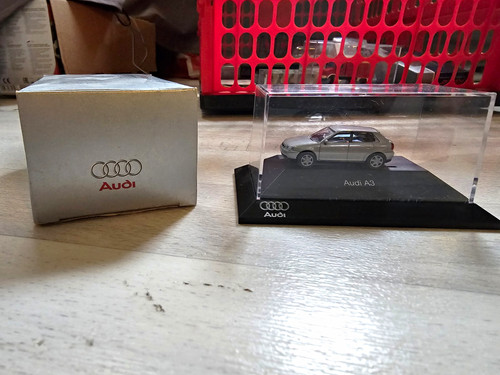 Audi modellauto pkw silber - audi,