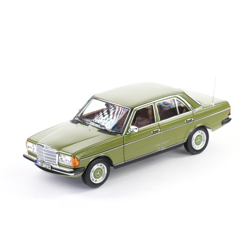 Modellauto mercedes benz - 1:18,