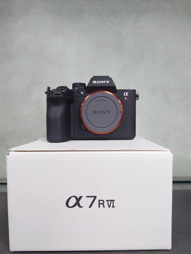 Sony alpha body - sony,