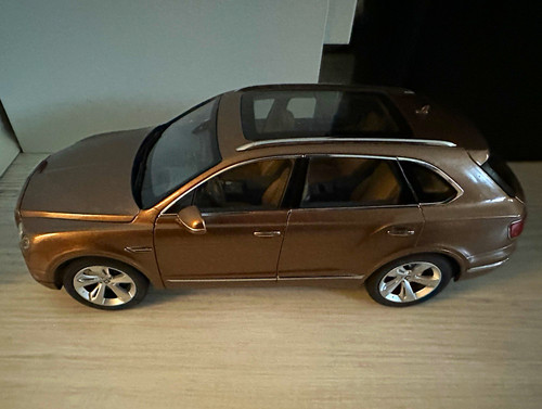 Kyosho bentley bentayga - kyosho, 1:18